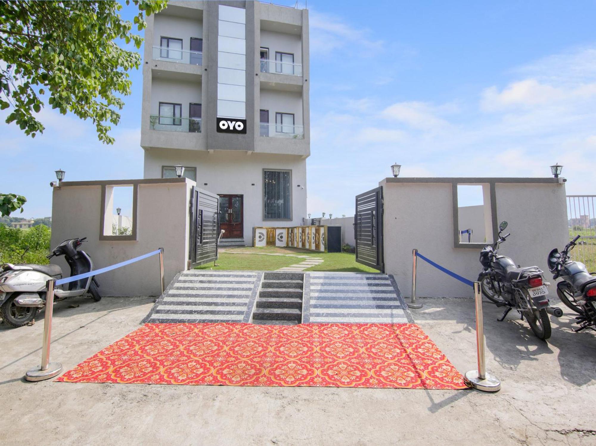 The Nines Hotel & Restro Nainital Exteriör bild